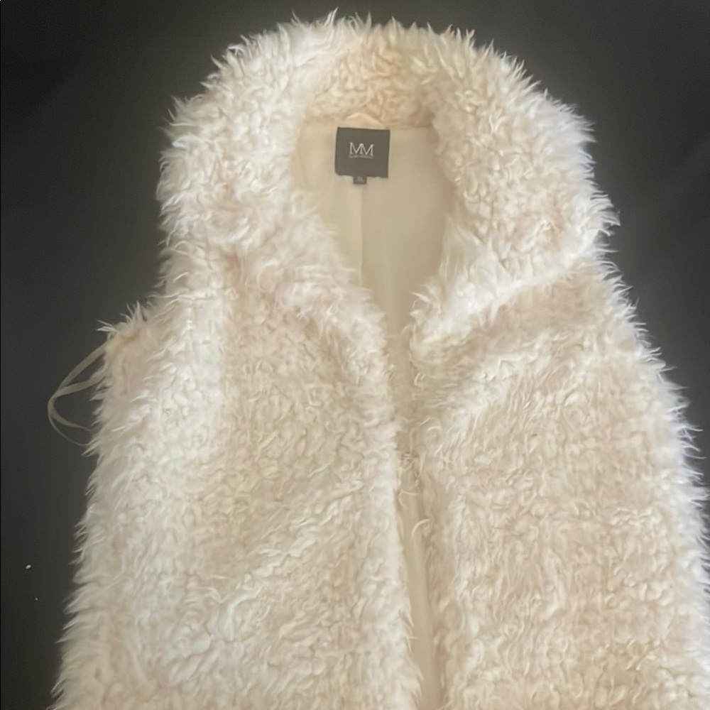 Fuzzy Cream Vest